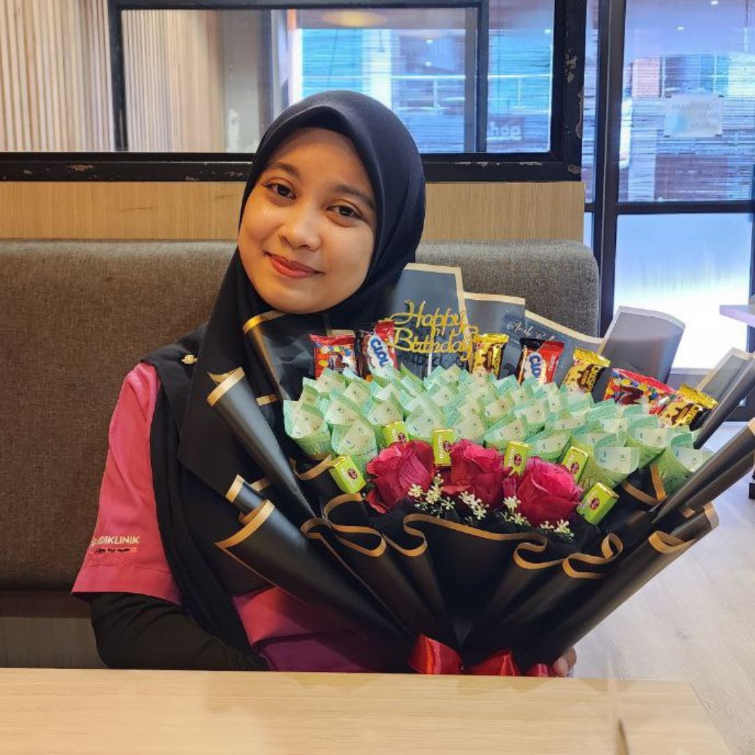 Sambutan Hari Jadi Staf Wanita Nur Mediklinik